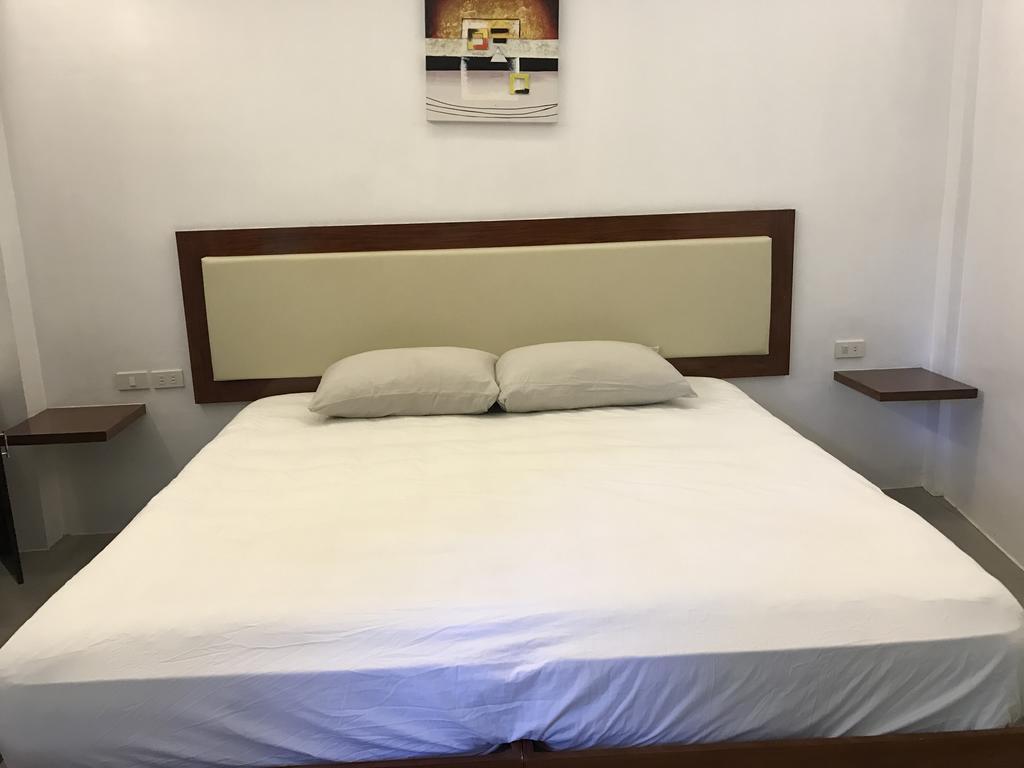 Koko'S Place Diniwid Balabag  Экстерьер фото