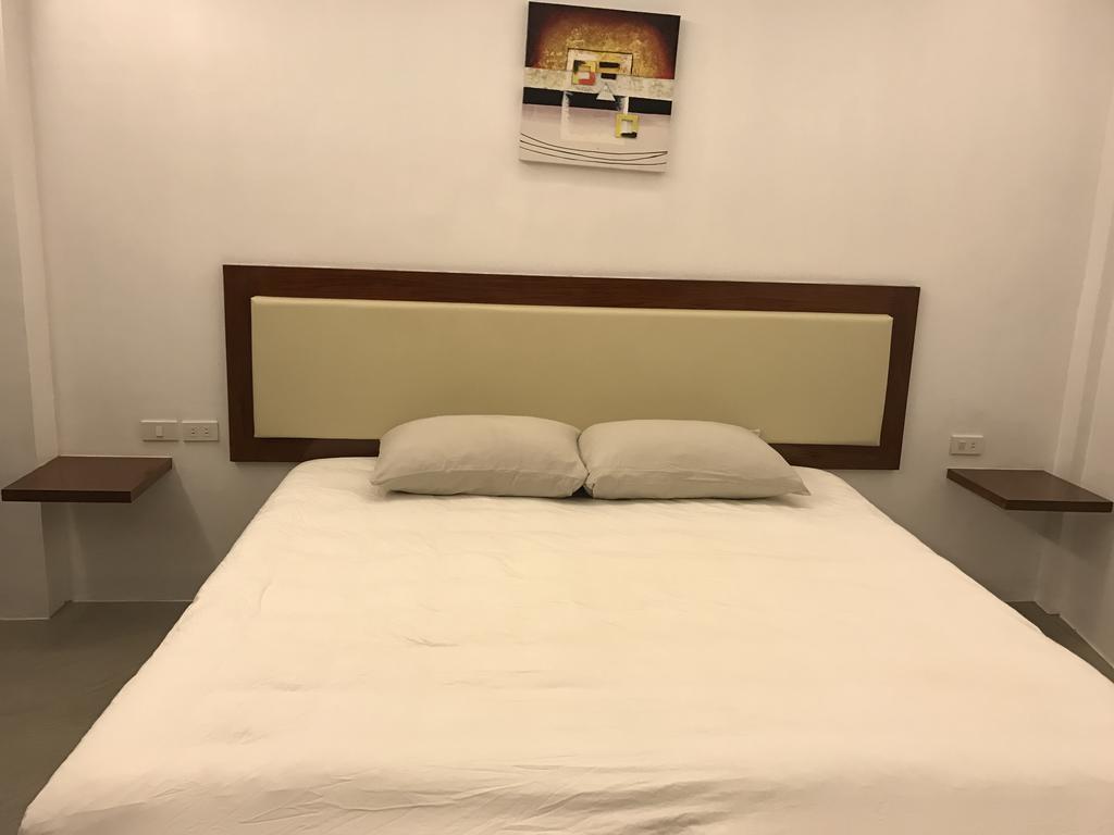 Koko'S Place Diniwid Balabag  Экстерьер фото