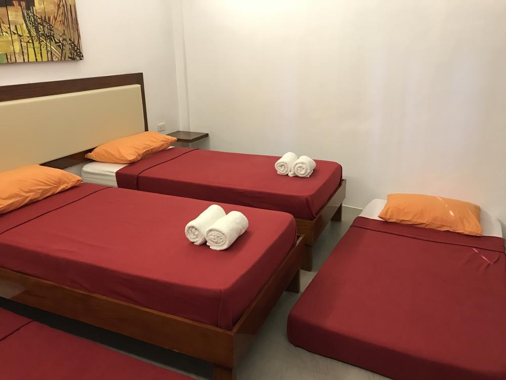Koko'S Place Diniwid Balabag  Экстерьер фото