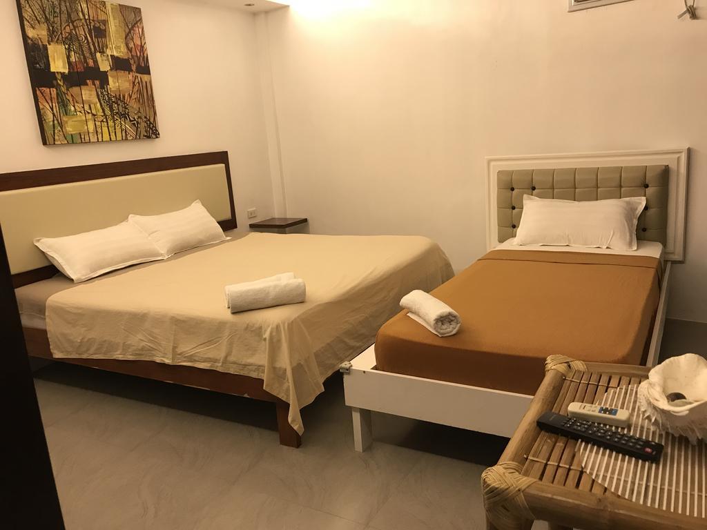Koko'S Place Diniwid Balabag  Экстерьер фото