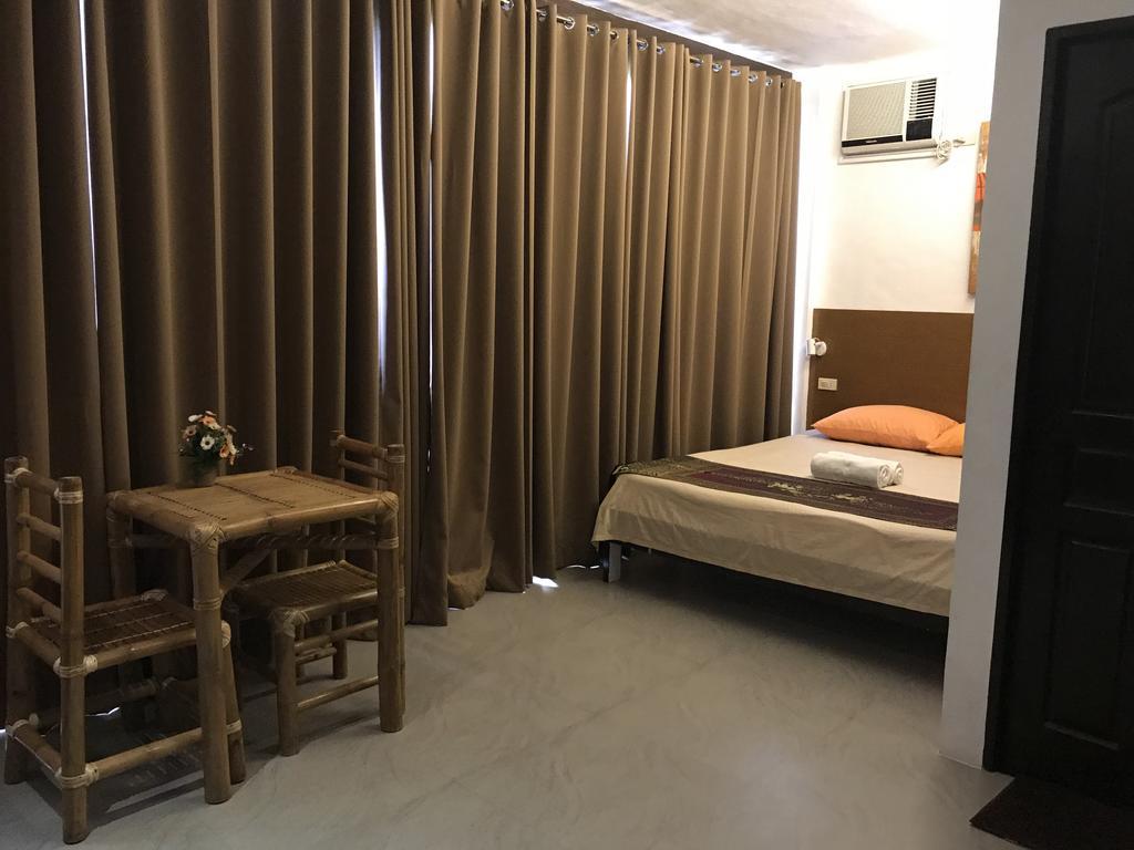 Koko'S Place Diniwid Balabag  Экстерьер фото